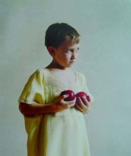 SAMEN, JUDITH >Ohne Titel< 2004 Lambda Colour Print 45 x 38,5 auf 65 x 58,5cm Ex. 2/100 Courtesy Sammlung Kalkmann, Bodenburg
