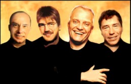 Gerd Meier (b) - Tom Schrader (git, voc) - Udo Wolff (voc, harp) - Bombay Liebers (drs)